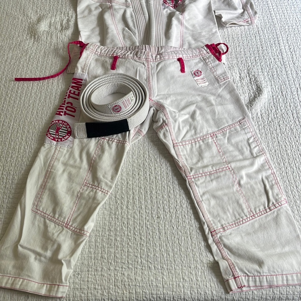 Jiu Jitsu Gi pink